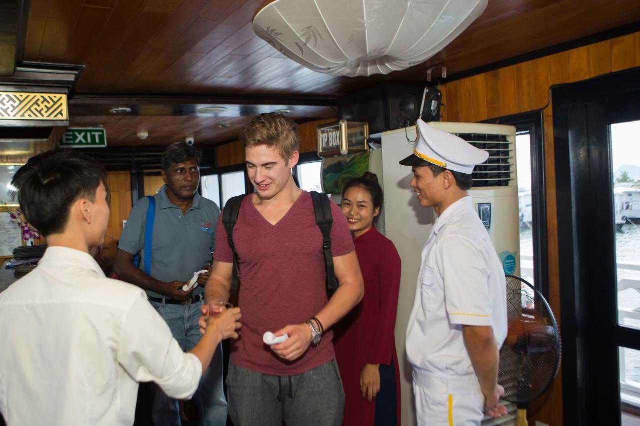 Syrena Cruises Hotel Ha Long Exterior foto